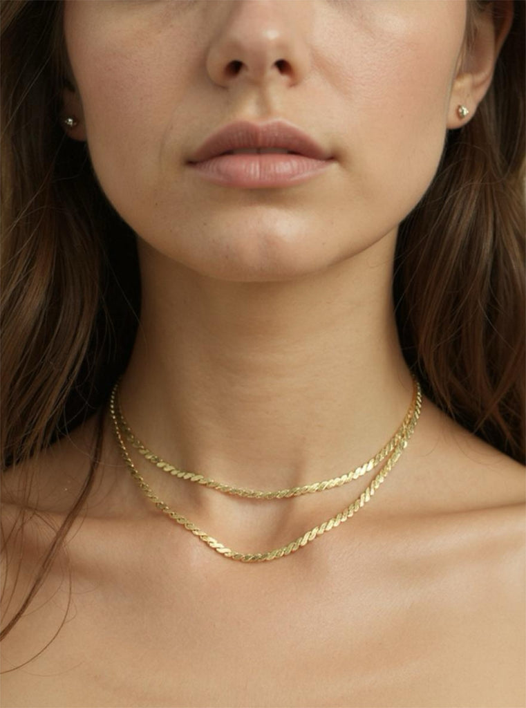 Ladies Vintage 14 Karat Yellow Gold Double S Link Chain