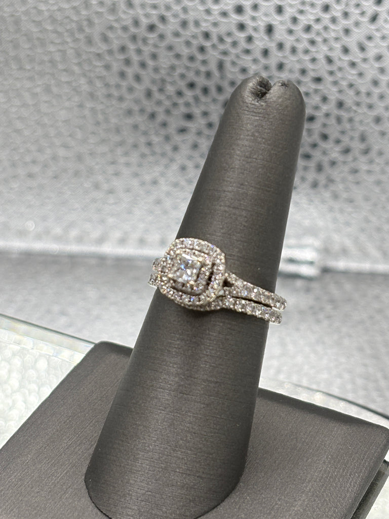 Vintage Neil Lane 14 Karat White Gold Diamond Wedding Set