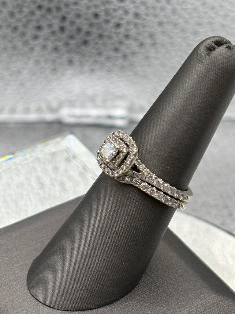 Vintage Neil Lane 14 Karat White Gold Diamond Wedding Set