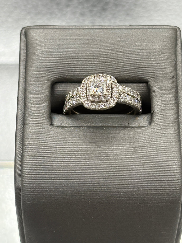 Vintage Neil Lane 14 Karat White Gold Diamond Wedding Set