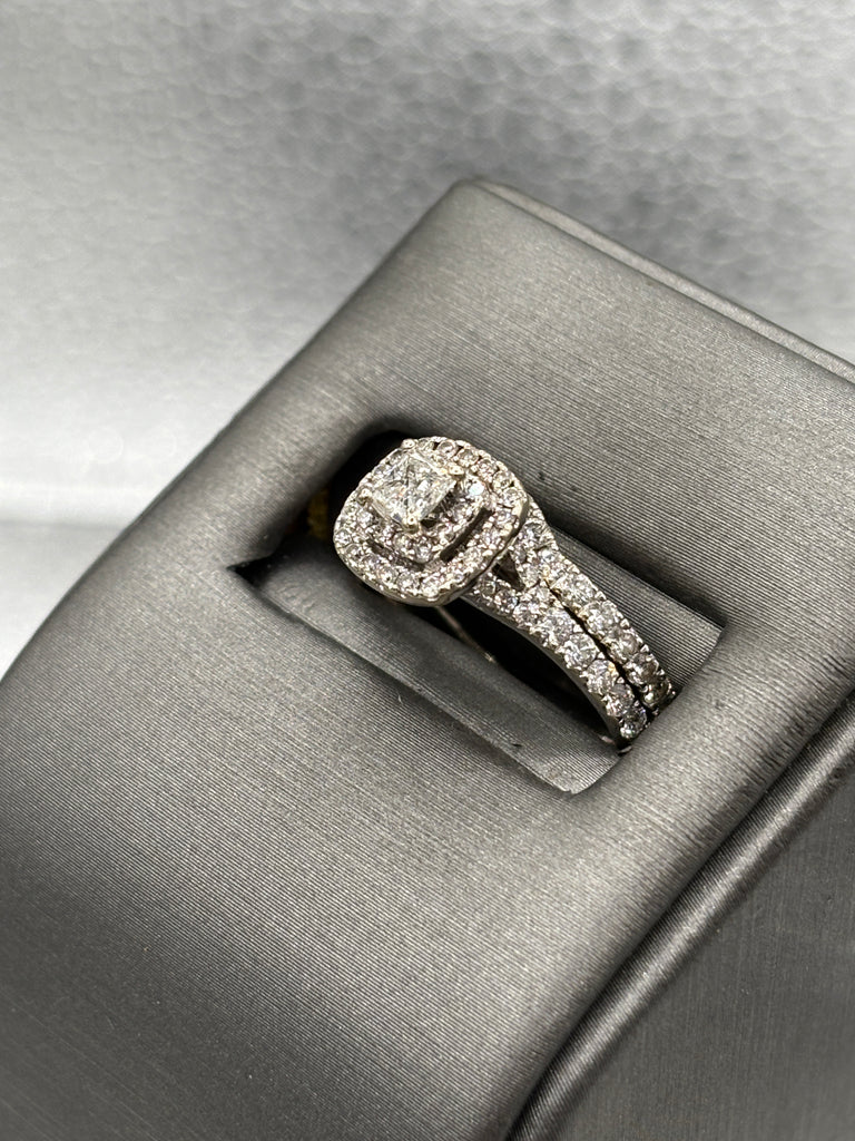 Vintage Neil Lane 14 Karat White Gold Diamond Wedding Set