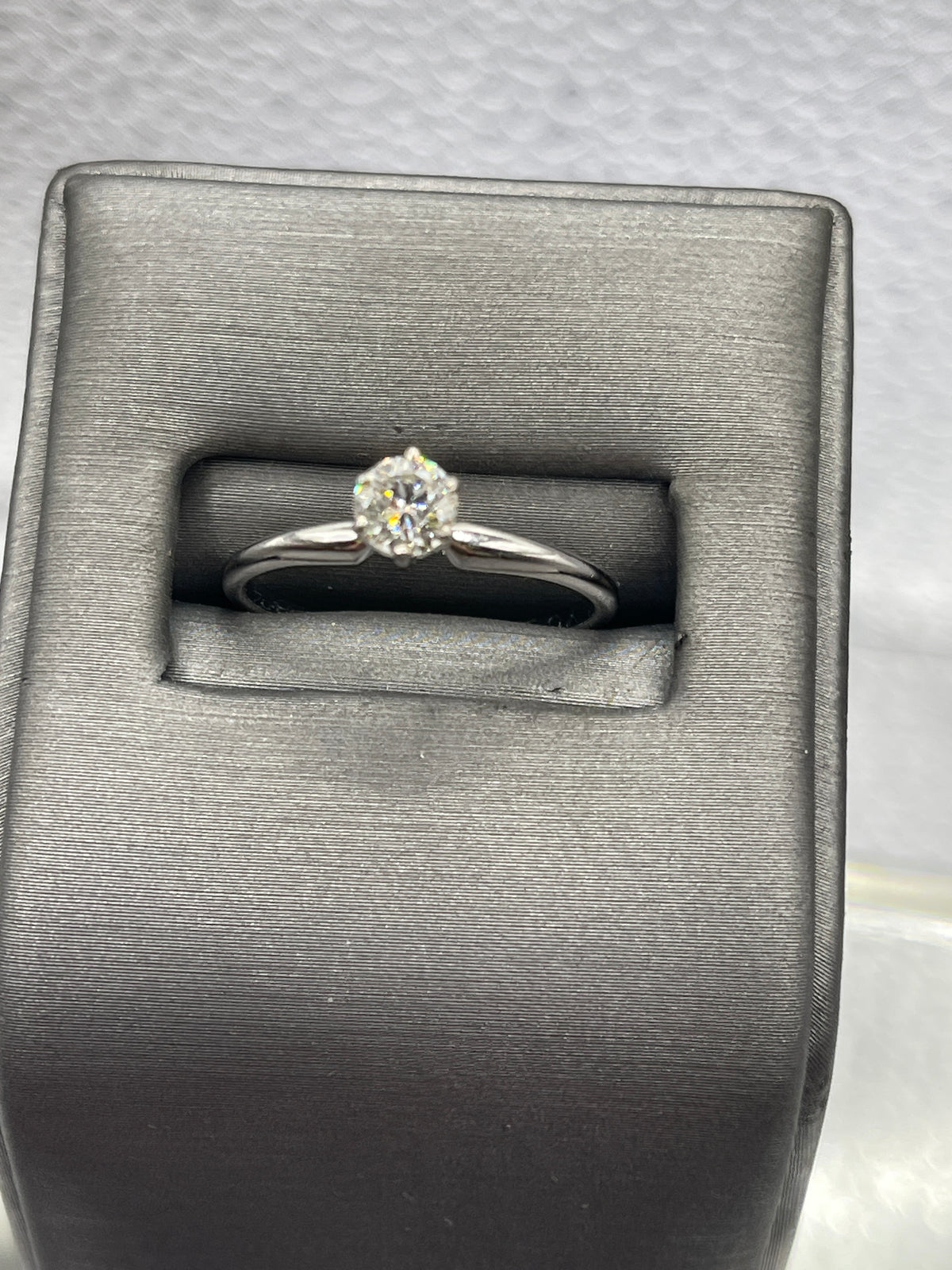 Ladies Elegant 14 Karat White Gold Diamond Solitaire Engagement Ring