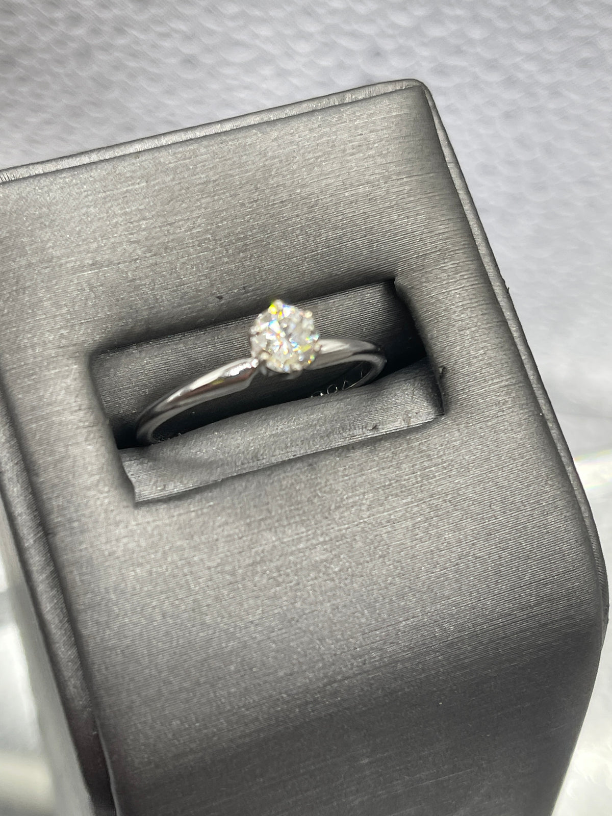 Ladies Elegant 14 Karat White Gold Diamond Solitaire Engagement Ring