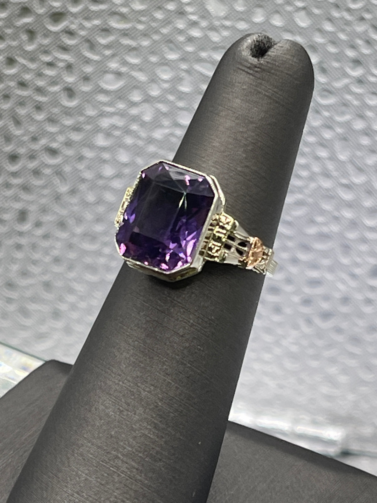 Ladies Antique 14 Karat White Gold Filigree Amethyst Ring