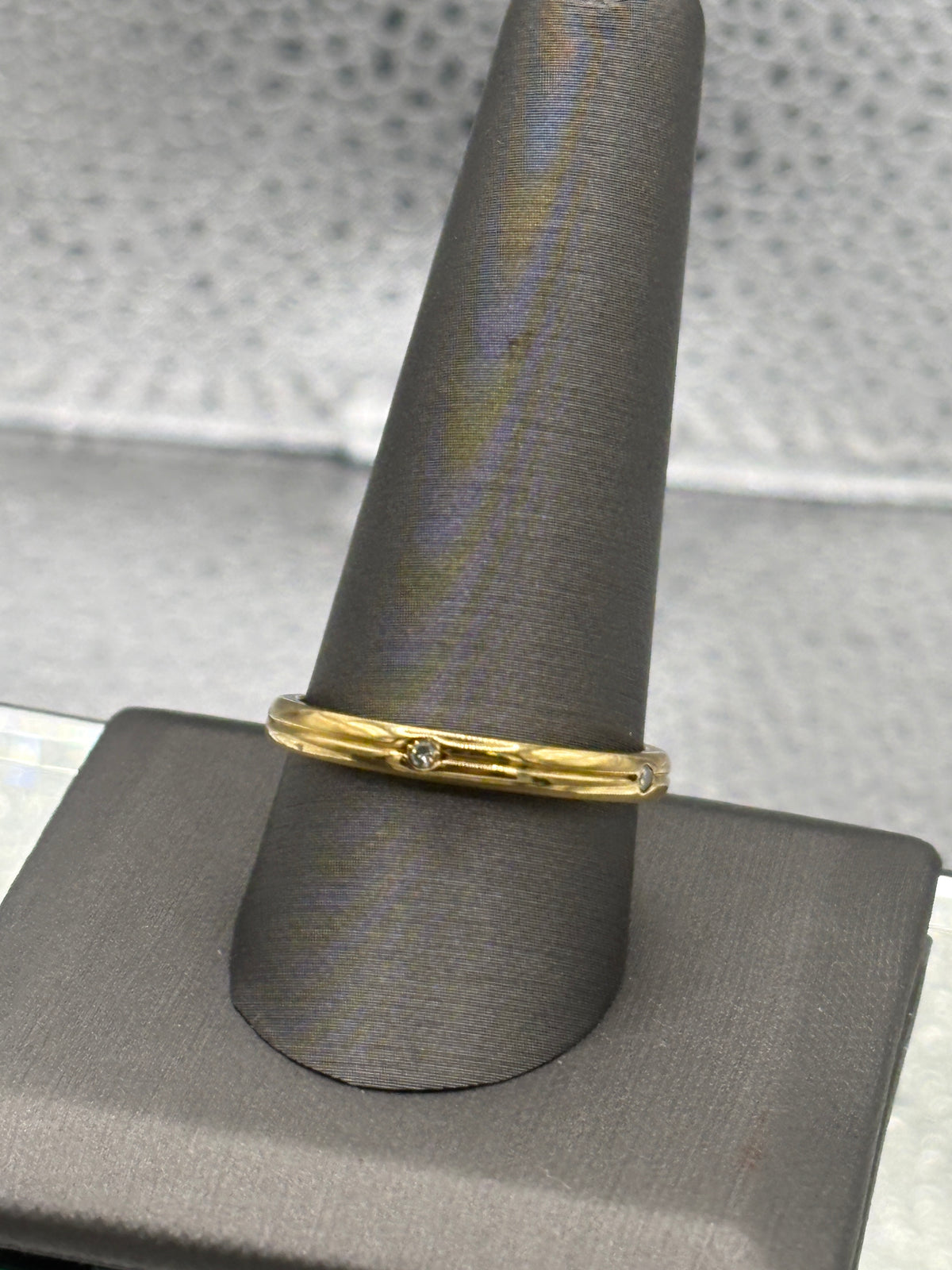 Ladies/Gents 18 Karat Yellow Gold Diamond Band