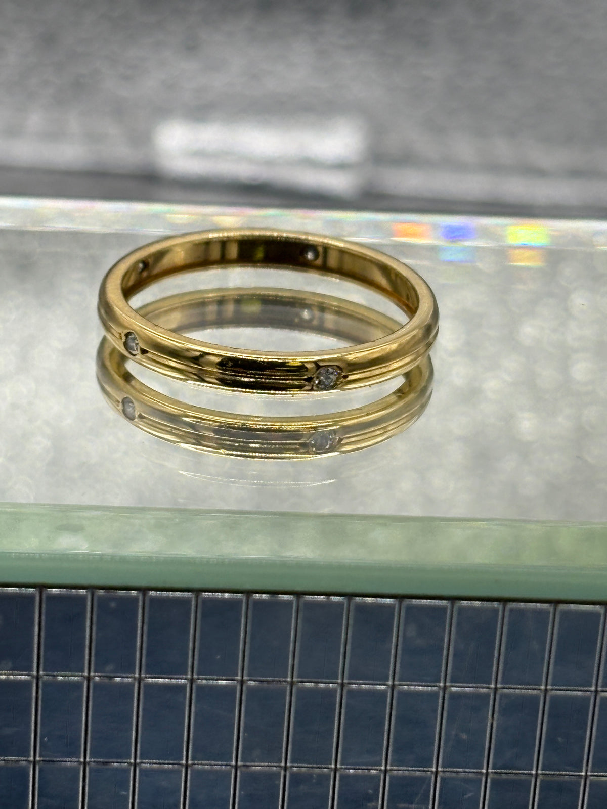 Ladies/Gents 18 Karat Yellow Gold Diamond Band