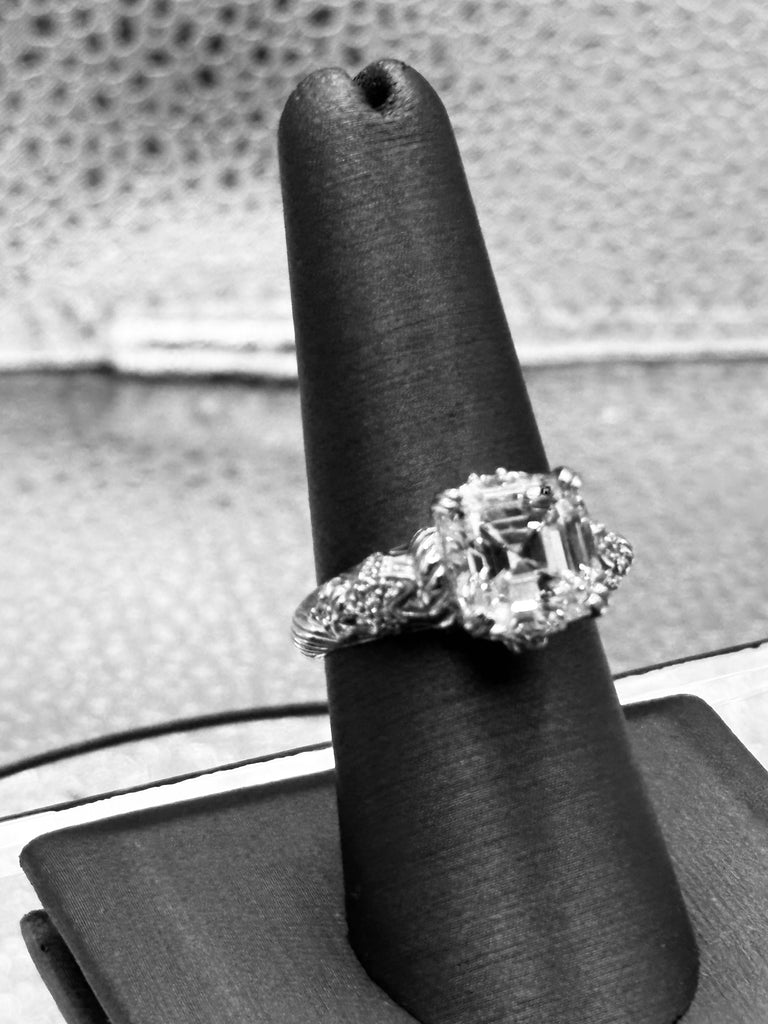 Ladies Vintage Judith Ripka Sterling Silver Square Radiant Cut Ring