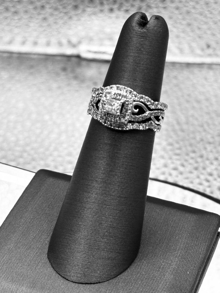 Ladies 10 Karat White Gold Diamond Princess Band
