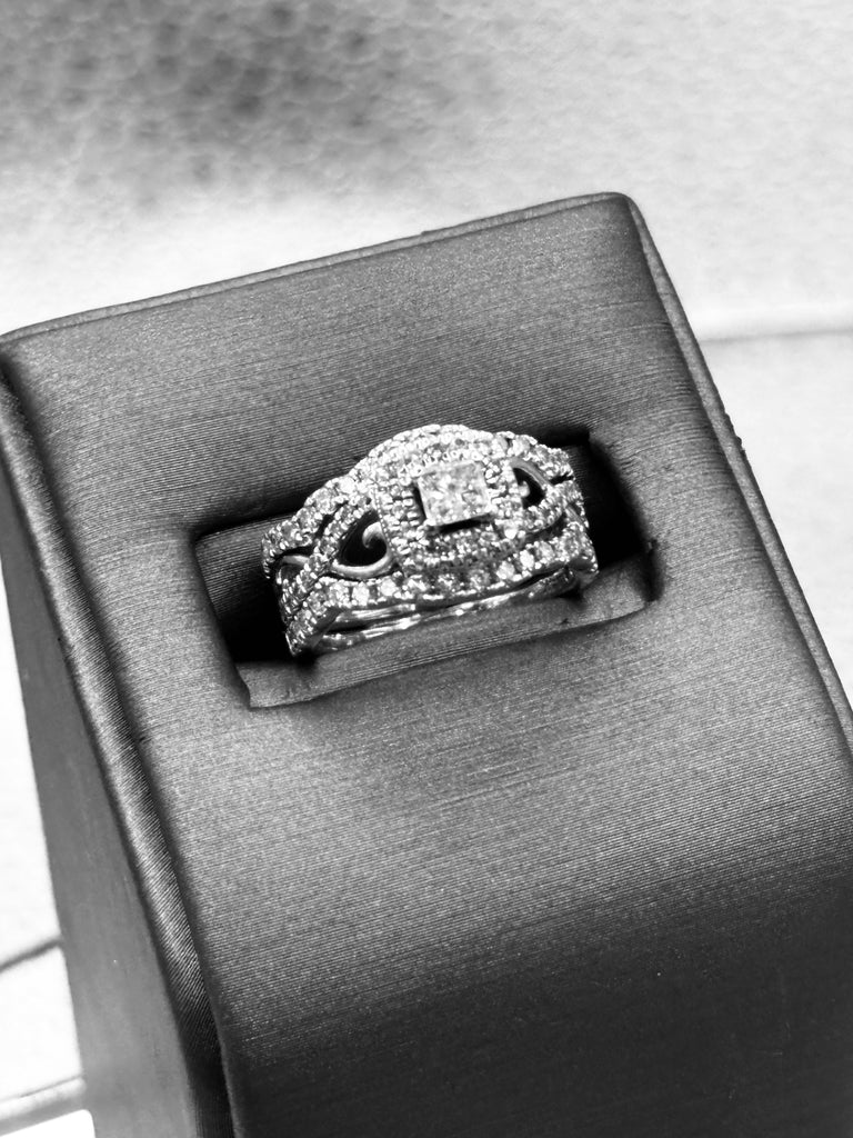 Ladies 10 Karat White Gold Diamond Princess Band