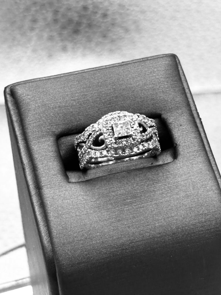Ladies 10 Karat White Gold Diamond Princess Band