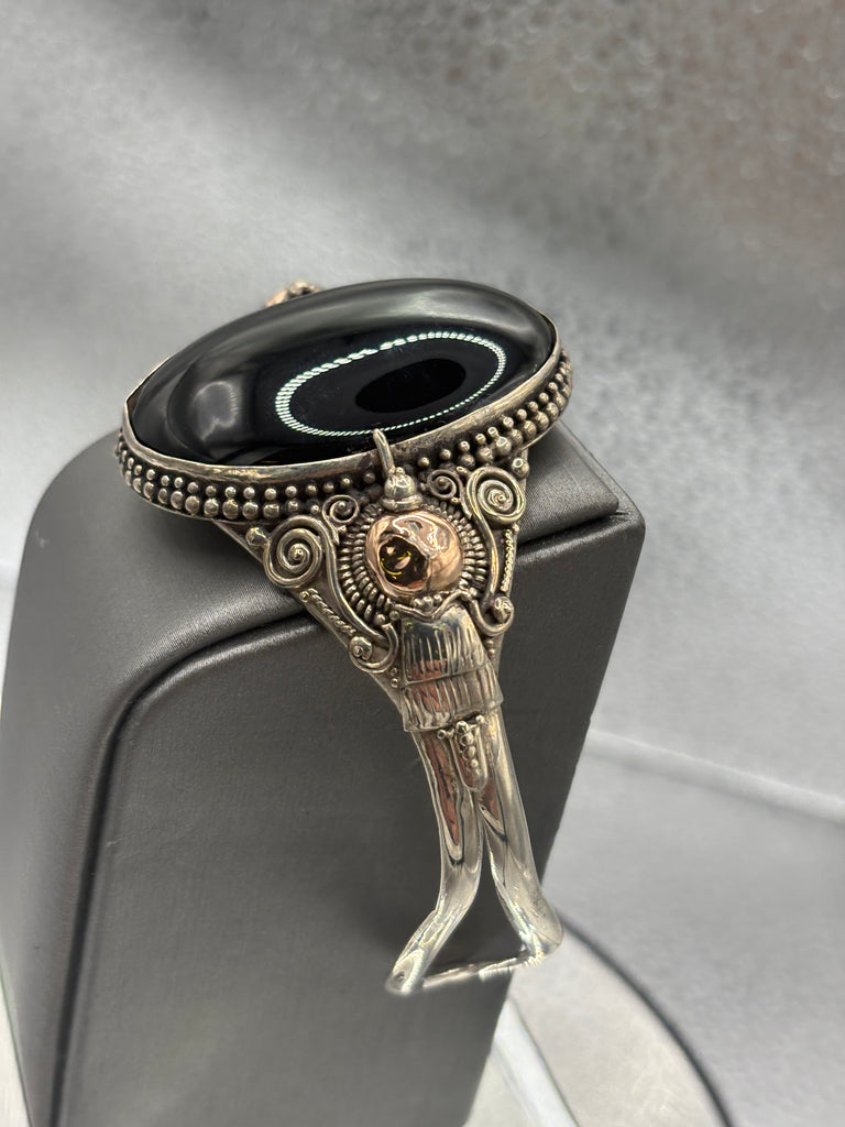 Vintage Native American Sterling Silver Black Onyx Bracelet