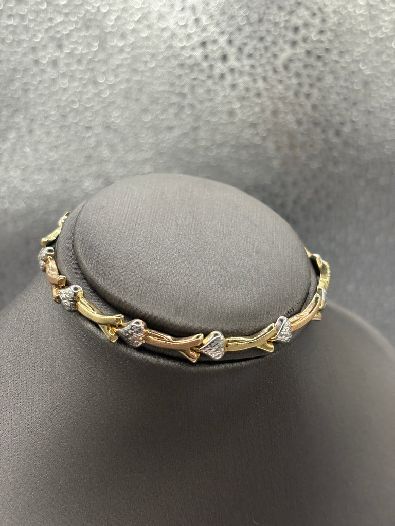 Ladies 14 Karat Yellow Gold Floral Heart Bracelet