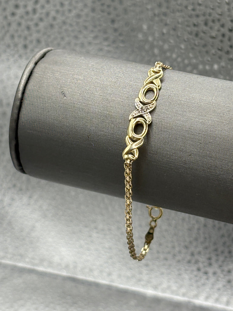 14 Karat Yellow Gold Diamond XO Copenhagen Bracelet