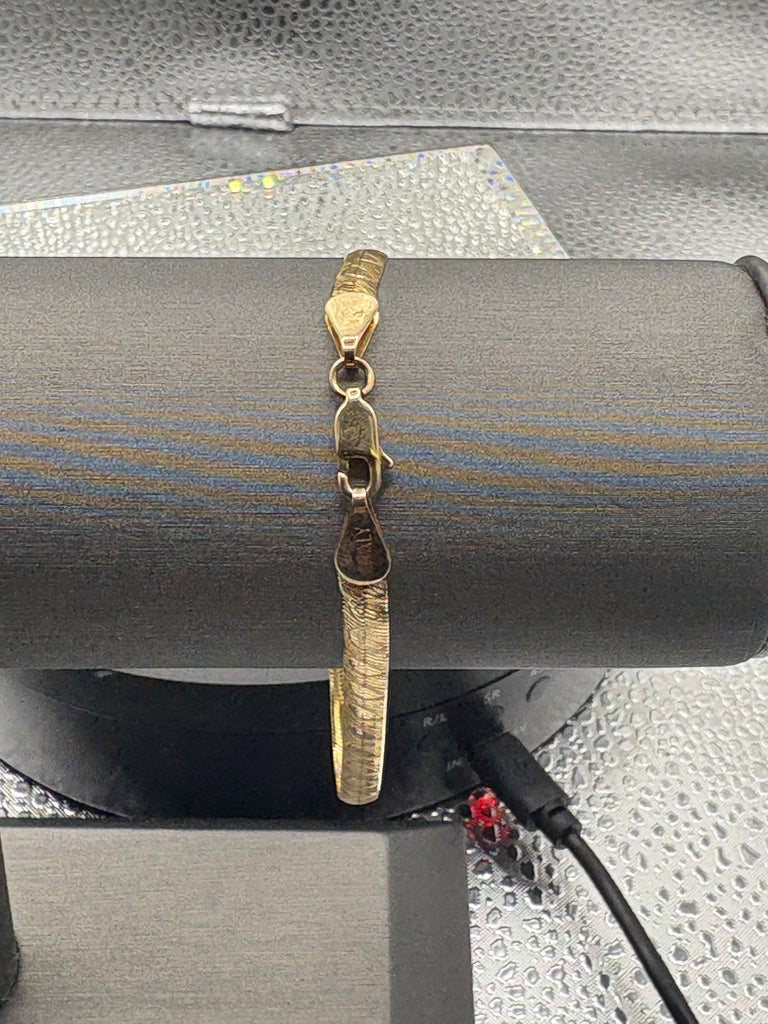 14 Karat Yellow Gold Ladies Snake Swirl Bracelet