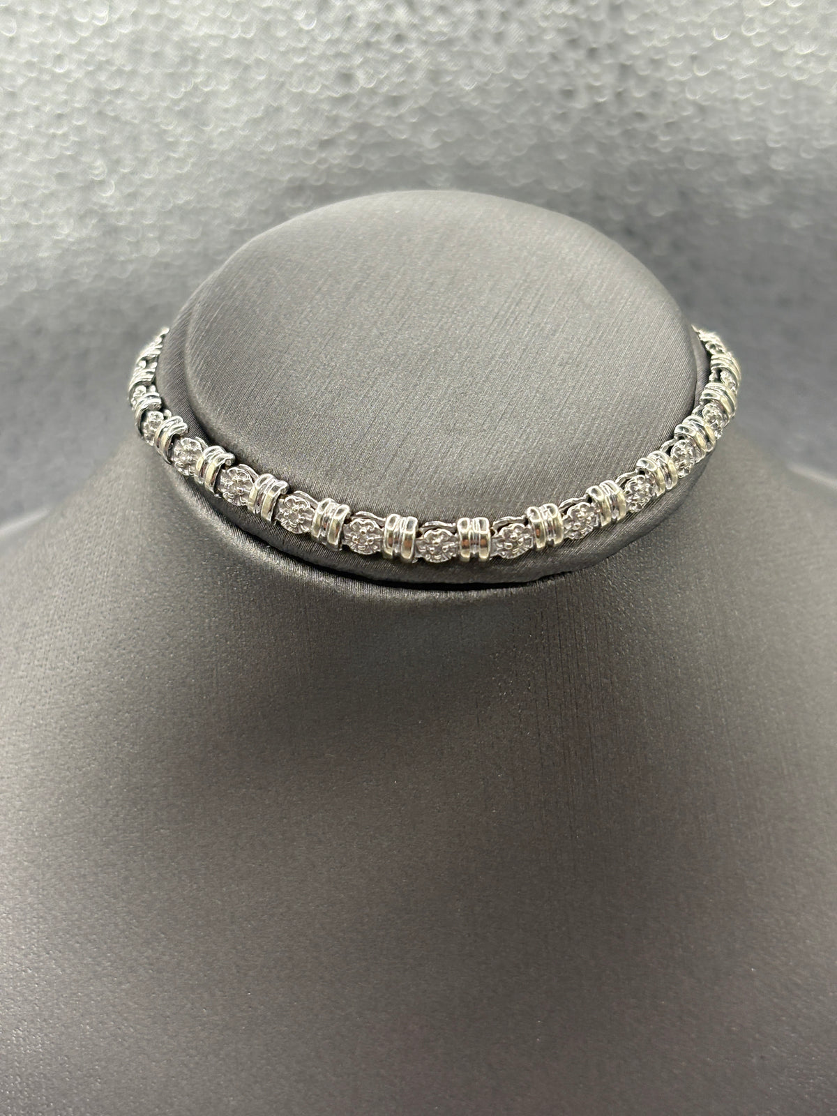 10 Karat White Gold Ladies Diamond Tennis Style Link Bracelet