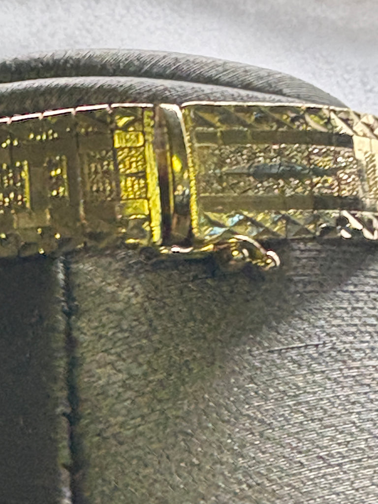 14 Karat Yellow Gold Ladies Laser Edged Soft Bangle Bracelet