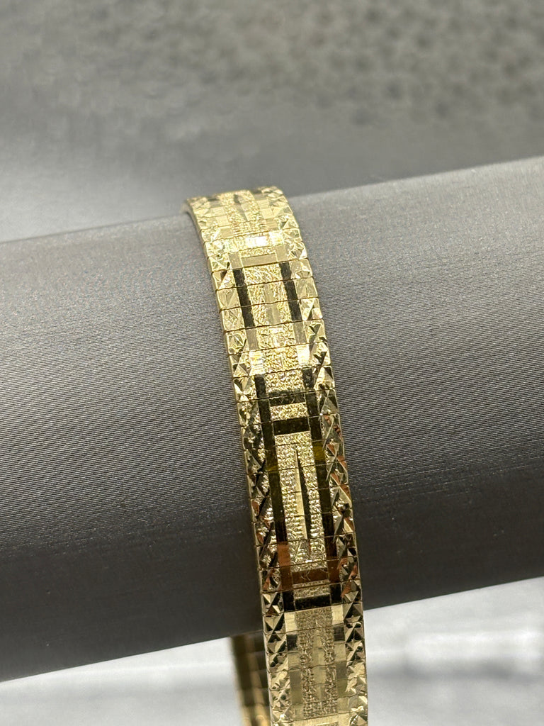 14 Karat Yellow Gold Ladies Laser Edged Soft Bangle Bracelet