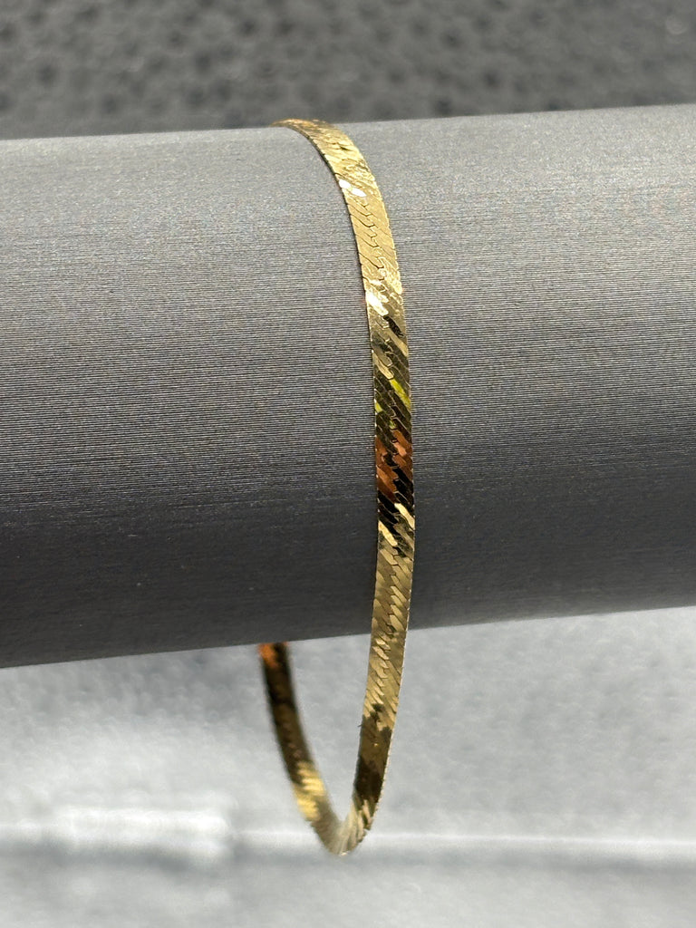 14 Karat Yellow Gold Ladies Herringbone Bracelet