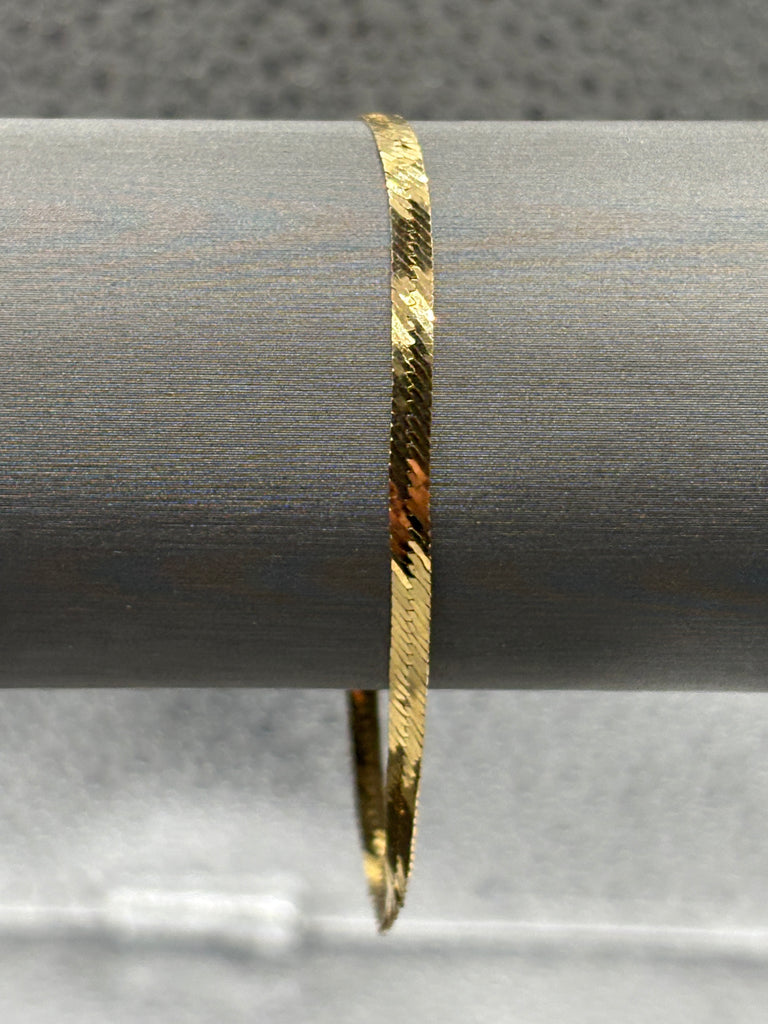 14 Karat Yellow Gold Ladies Herringbone Bracelet