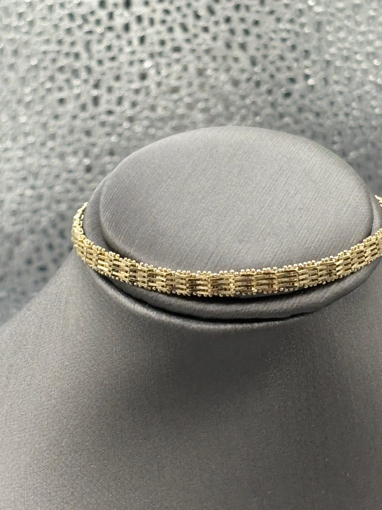 14 Karat Yellow Gold Ladies Italian Mesh Link Bracelet