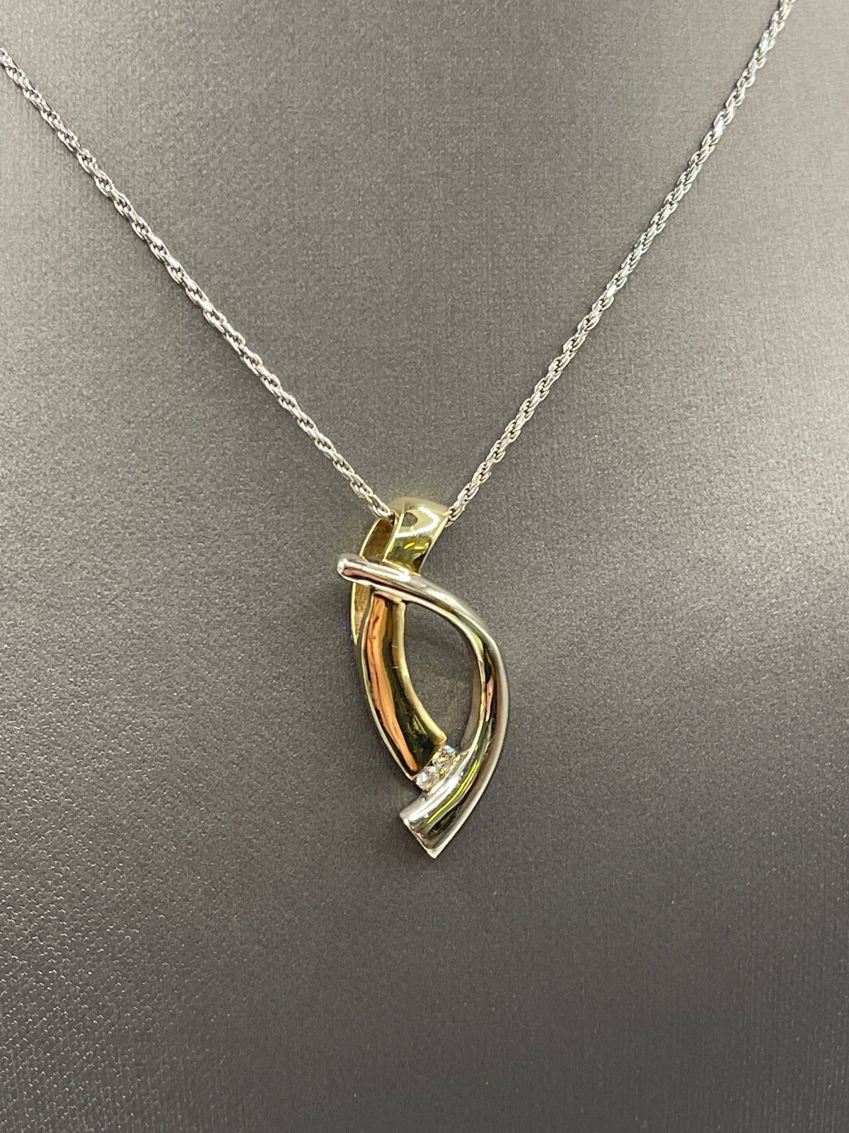Ladies 14 Karat Solid Yellow Gold and Diamond Pendant