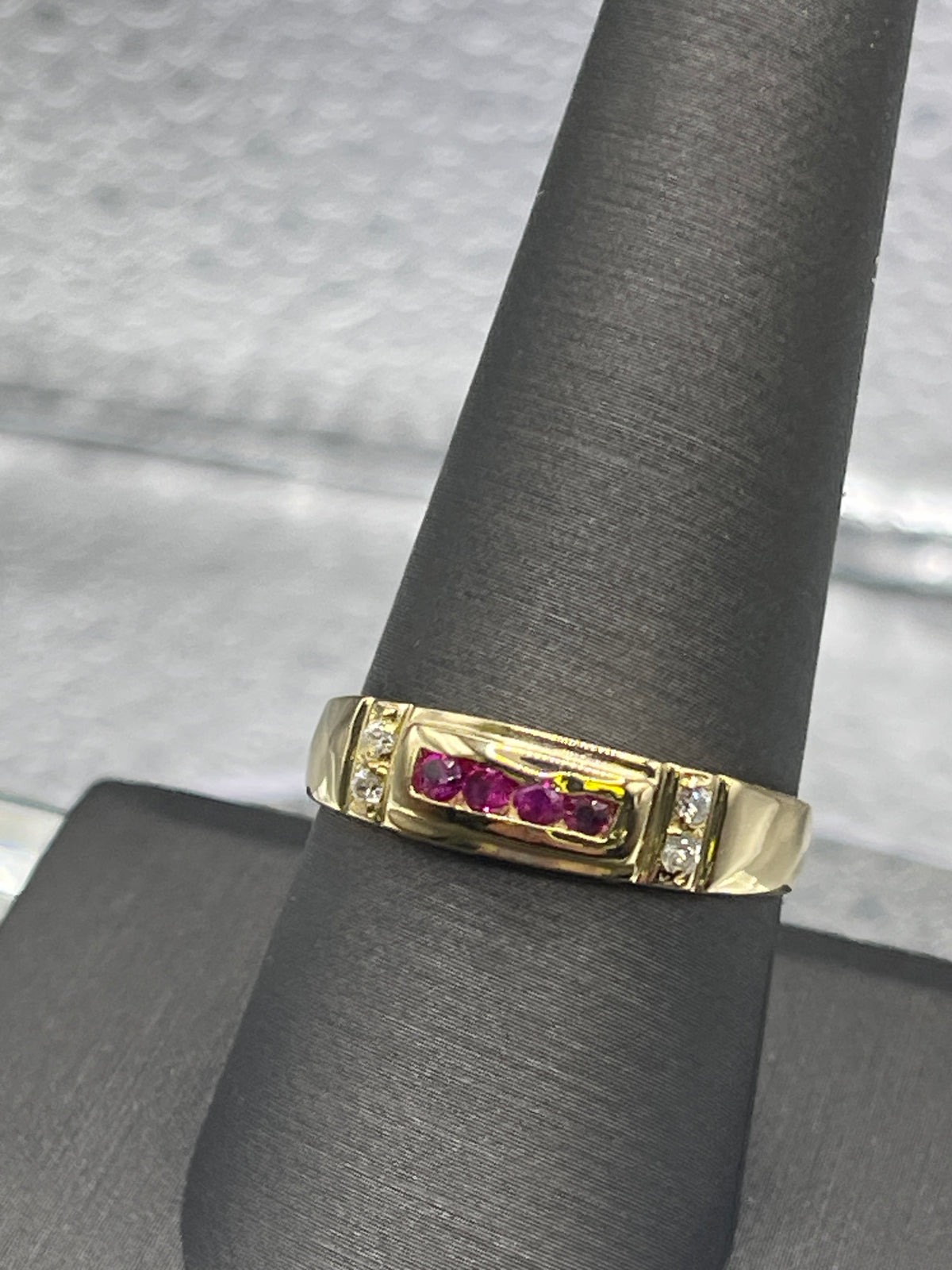 Ladies or Gents 18 Karat Solid Yellow Gold Ruby and Diamond Band Ring