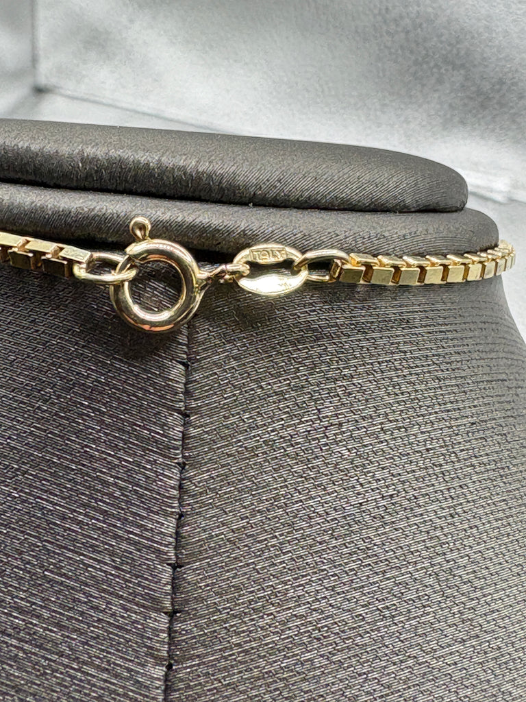 14 Karat Yellow Gold Ladies Box Chain Link Bracelet