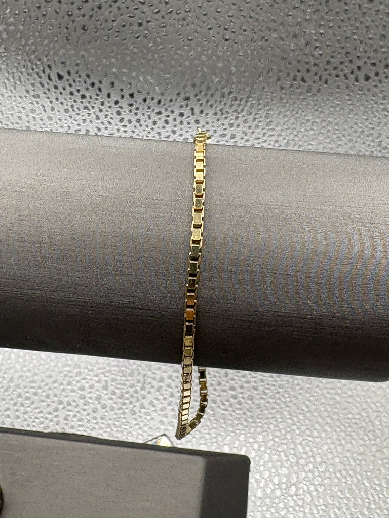 14 Karat Yellow Gold Ladies Box Chain Link Bracelet
