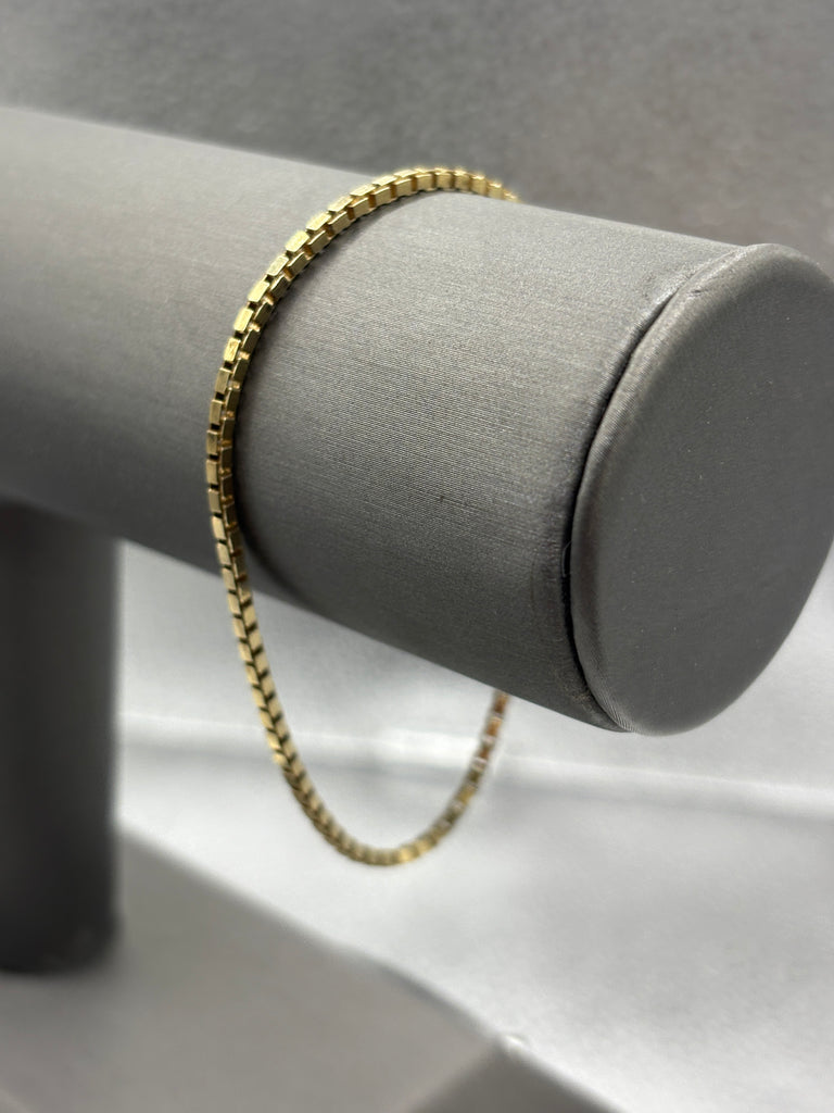 14 Karat Yellow Gold Ladies Box Chain Link Bracelet