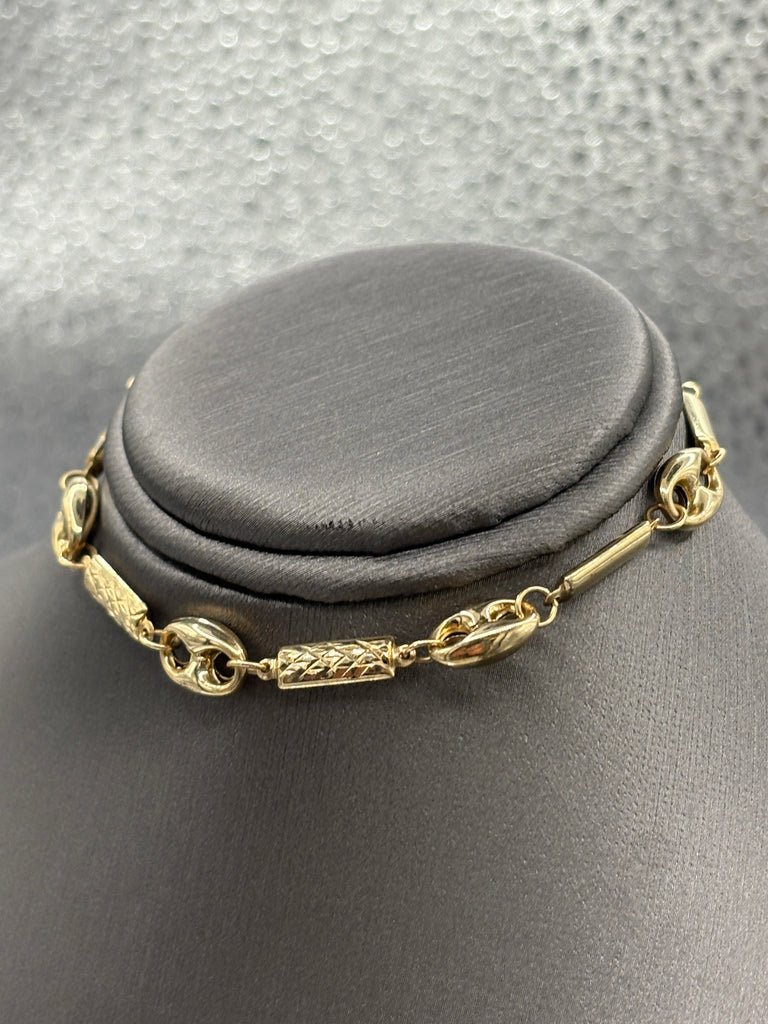14 Karat Yellow Gold Ladies Di-Cut Multi Style Link Bracelet