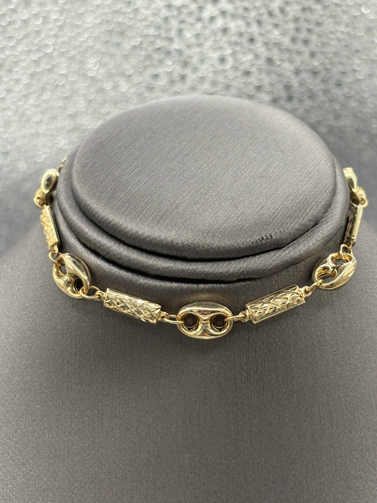 14 Karat Yellow Gold Ladies Di-Cut Multi Style Link Bracelet