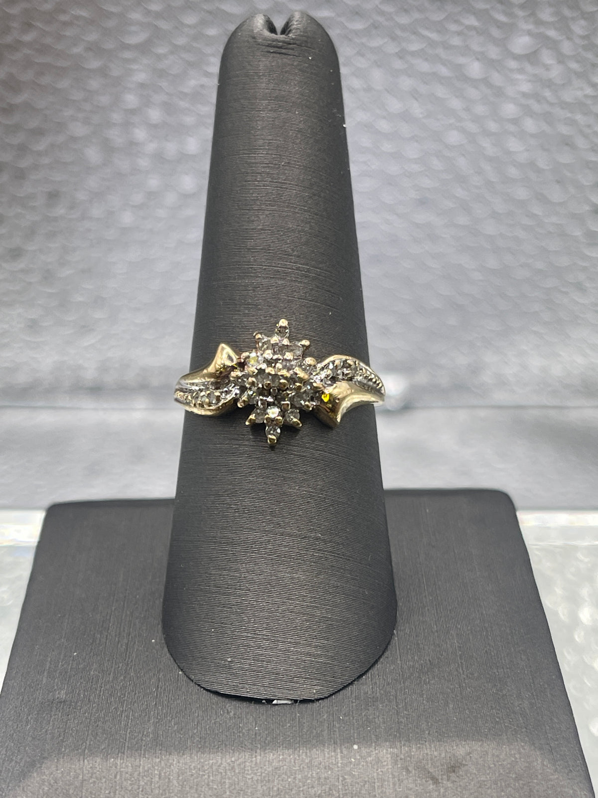 Ladies 14 Karat Yellow Gold Petite Diamond Cluster Ring