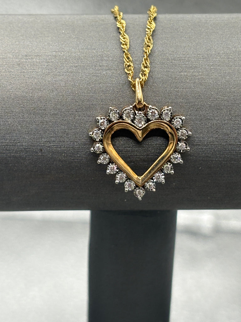 10 Karat Yellow Gold Ladies Diamond Heart Pendant
