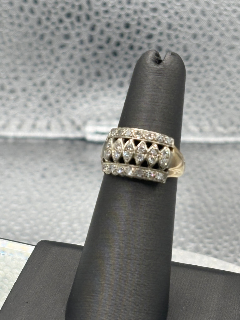 Antique Platinum Ladies Diamond Filagree Swirl Ring