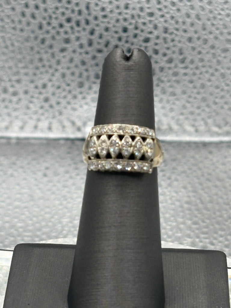Antique Platinum Ladies Diamond Filagree Swirl Ring