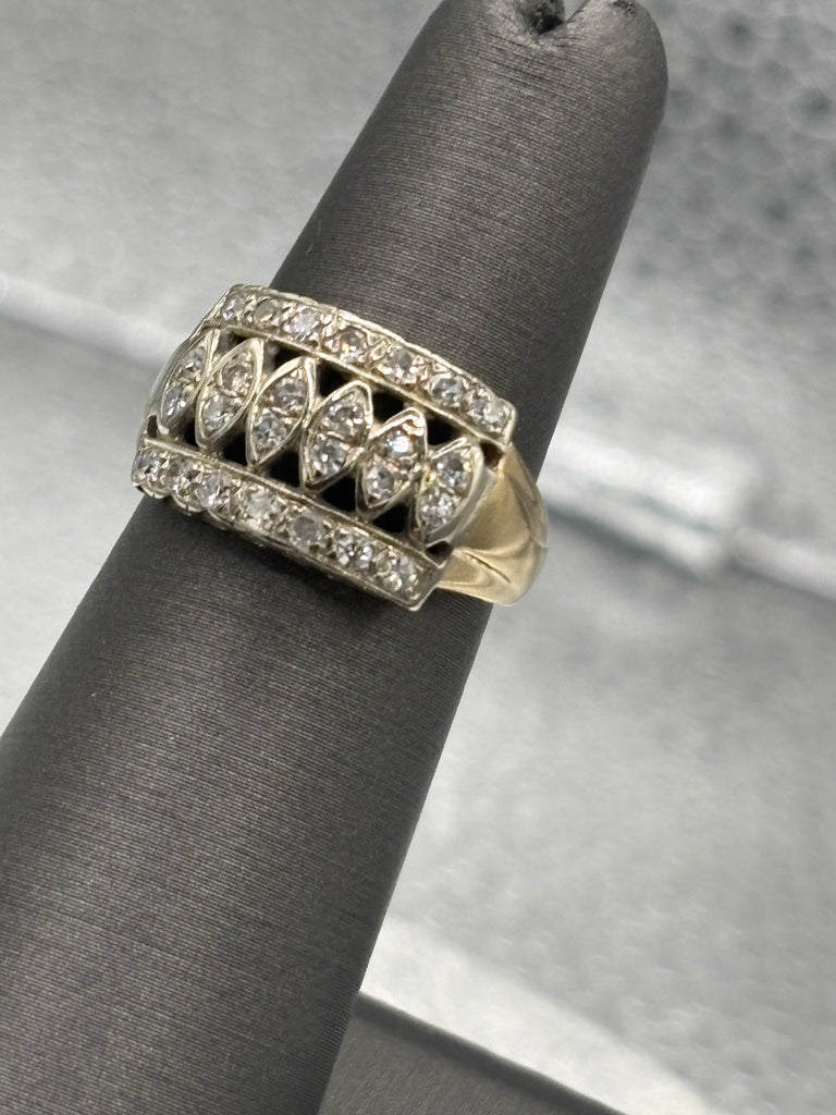 Antique Platinum Ladies Diamond Filagree Swirl Ring
