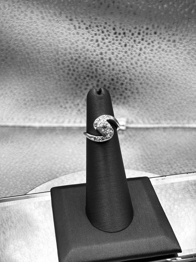 Antique Platinum Ladies Diamond Filagree Swirl Ring