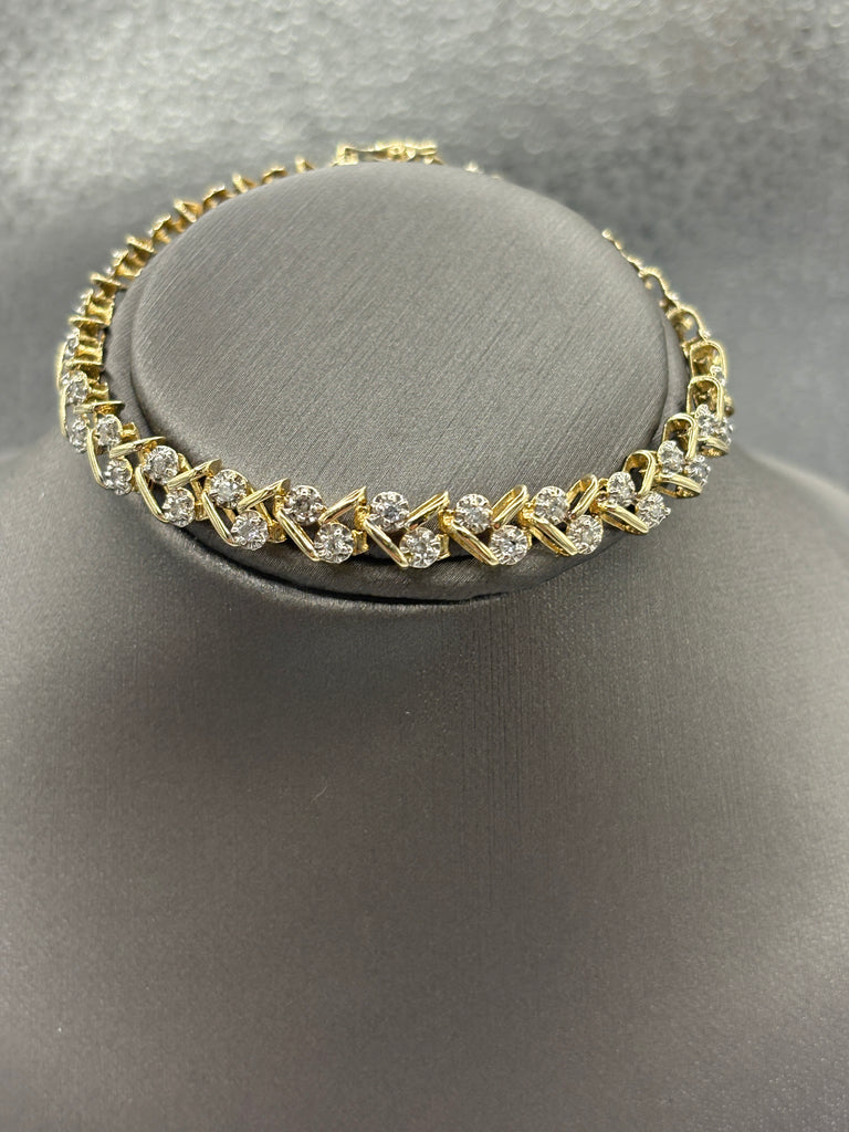14 Karat Yellow Gold Ladies Diamond Zig Zag Bracelet