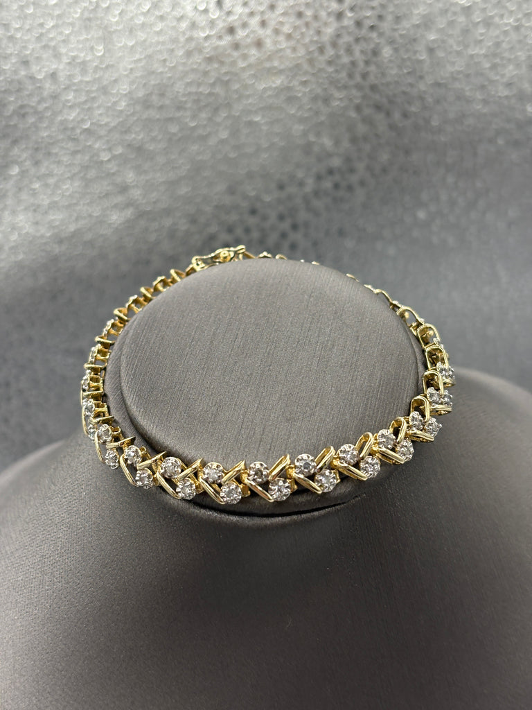14 Karat Yellow Gold Ladies Diamond Zig Zag Bracelet