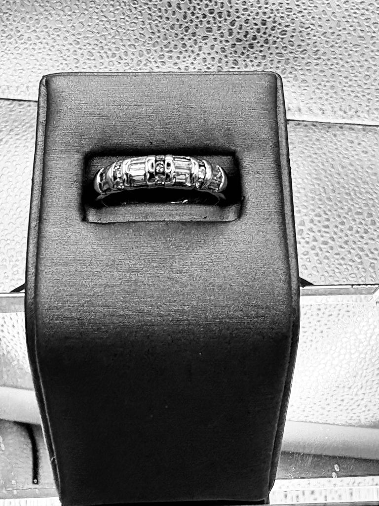14 Karat White Gold Ladies/Gents Diamond Wedding Band