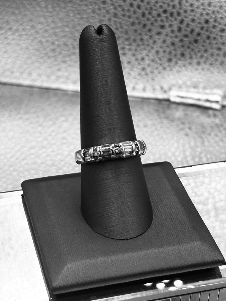 14 Karat White Gold Ladies/Gents Diamond Wedding Band