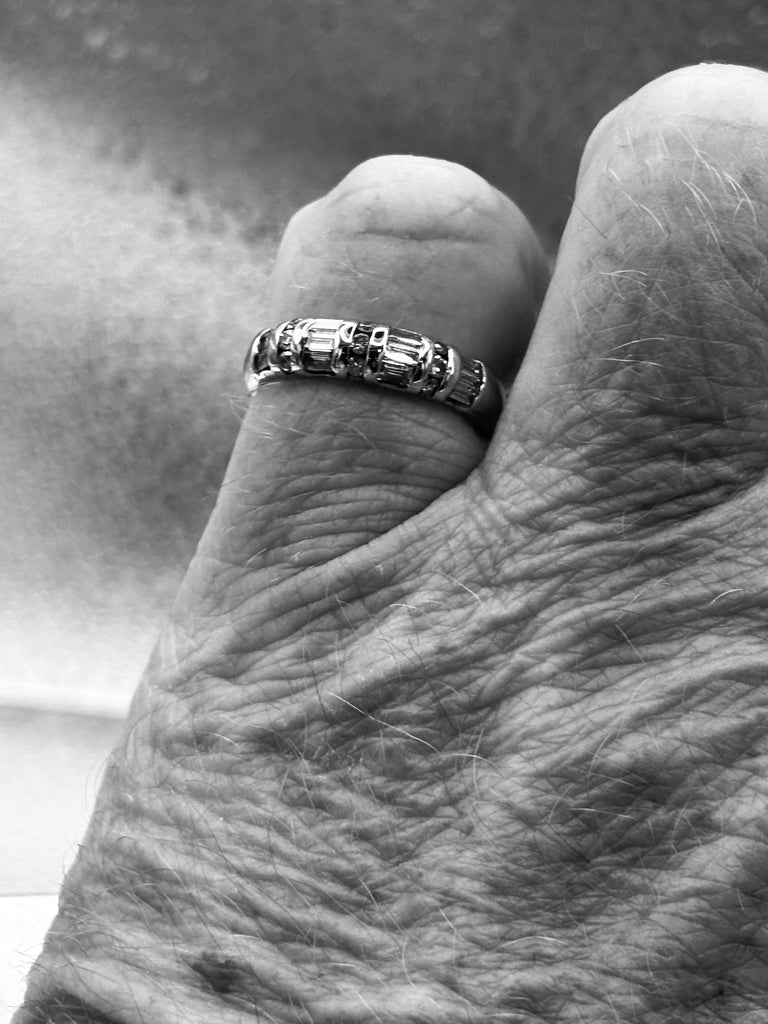 14 Karat White Gold Ladies/Gents Diamond Wedding Band