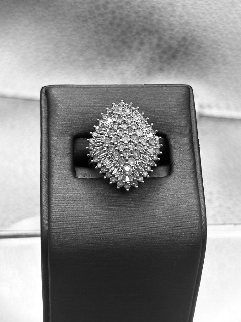 14 Karat Yellow Gold Ladies Diamond Cluster Ring