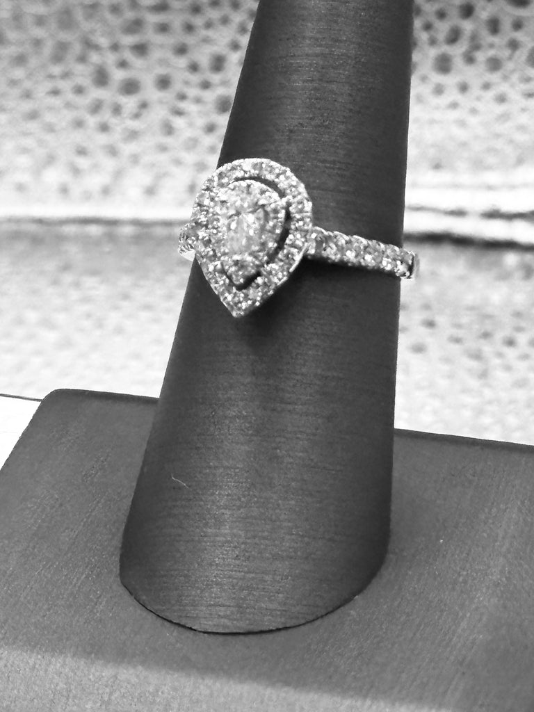 14 Karat White Gold Pear Shaped Diamond Engagement Ring