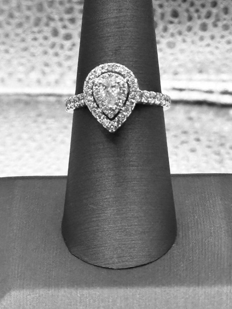 14 Karat White Gold Pear Shaped Diamond Engagement Ring
