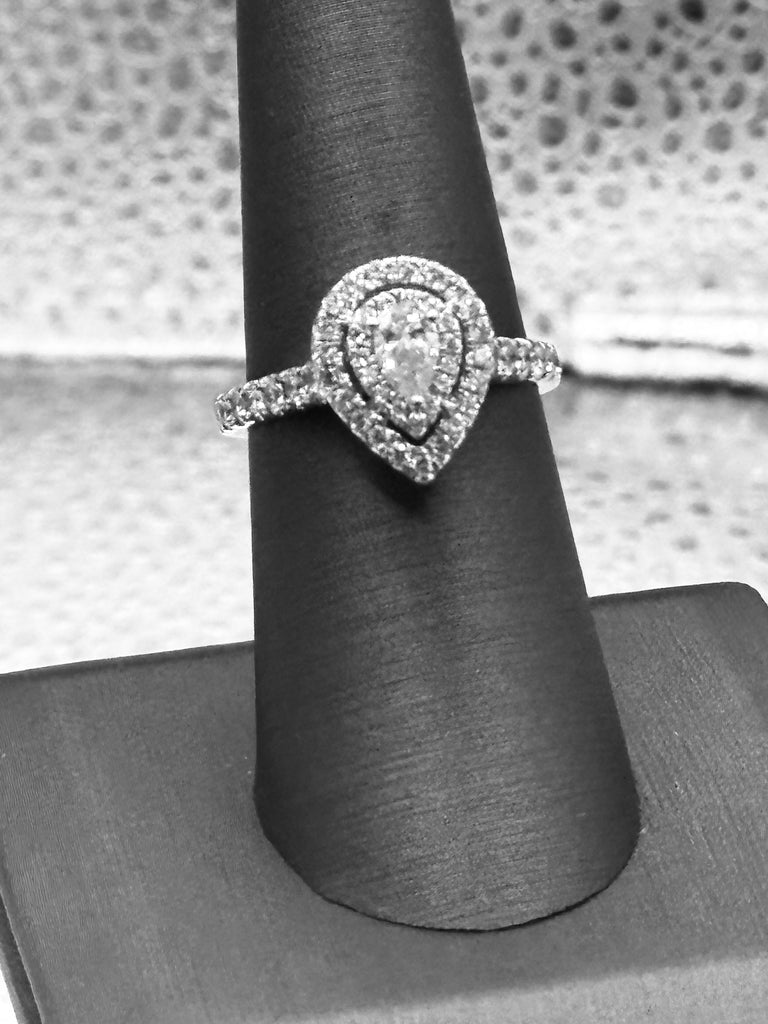 14 Karat White Gold Pear Shaped Diamond Engagement Ring