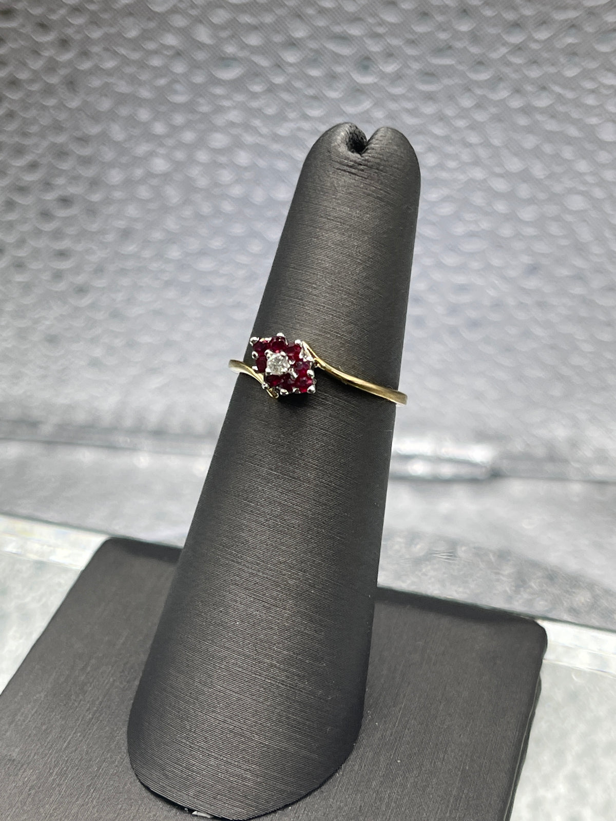 Ladies Beautiful 14 Karat Yellow Gold Ruby & Diamond Floral Cluster Ring