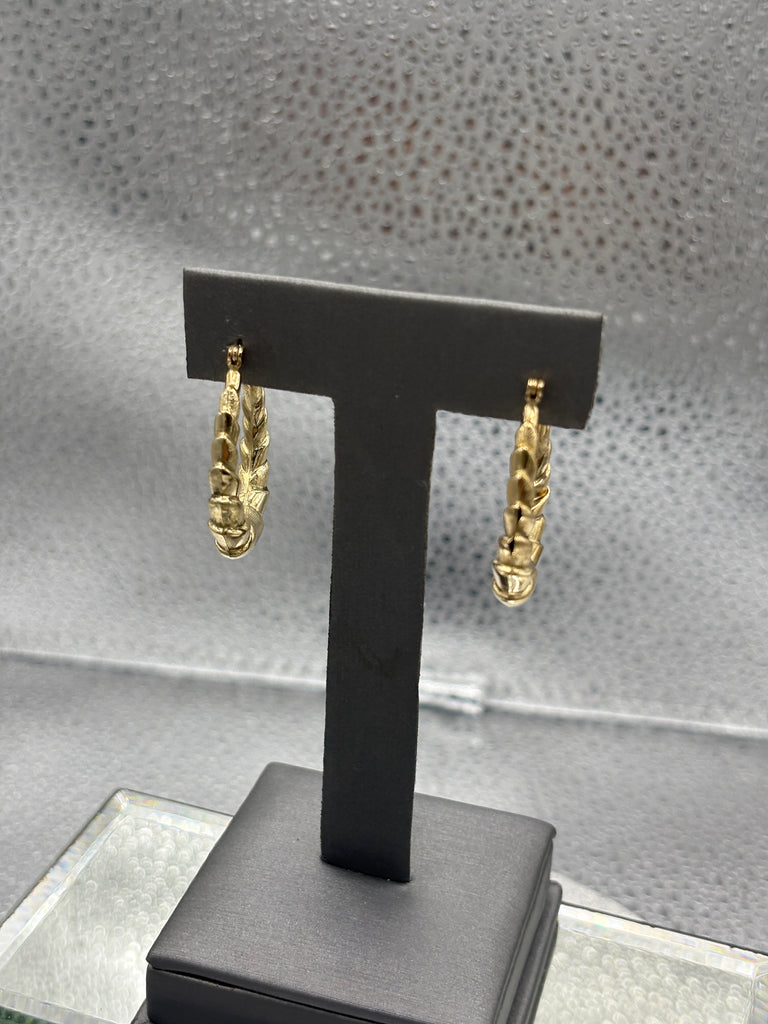 14 Karat Yellow Gold Ladies Twisted Textured Rope Hoop Earrings