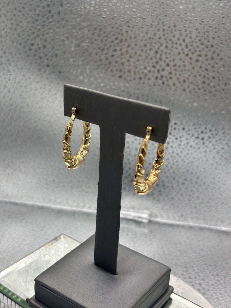 14 Karat Yellow Gold Ladies Twisted Textured Rope Hoop Earrings