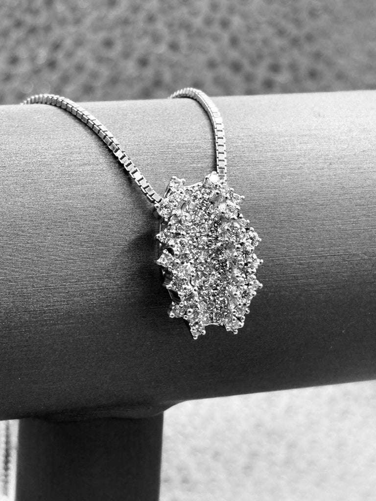 14 Karat White Gold Diamond Cluster Necklace